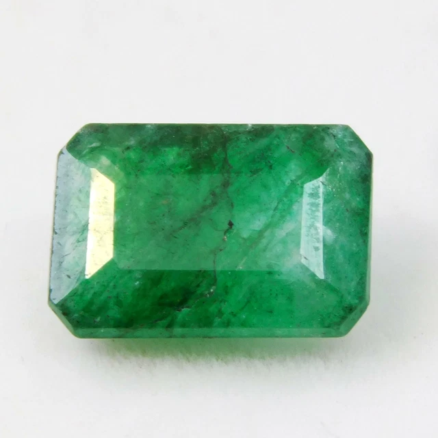 3.65 Cts Natural Green Emerald Radiant Cut Certified Gemstone
