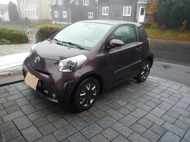 Kleinwagen TOYOTA IQ 10+