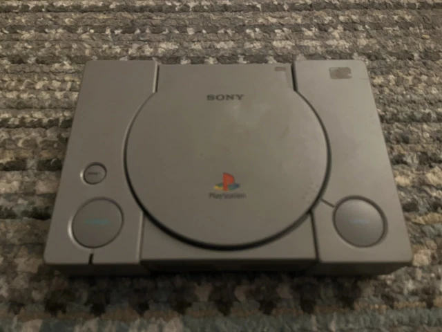 Sony PlayStation PS1 Console SCPH-1002 Spares or Repairs