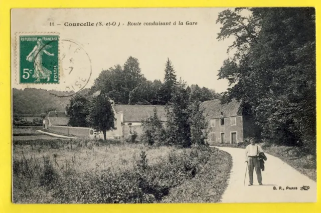 CPA RARE FRANCE 91 - Route conduisant à La GARE de COURCELLE sur YVETTE Essonne