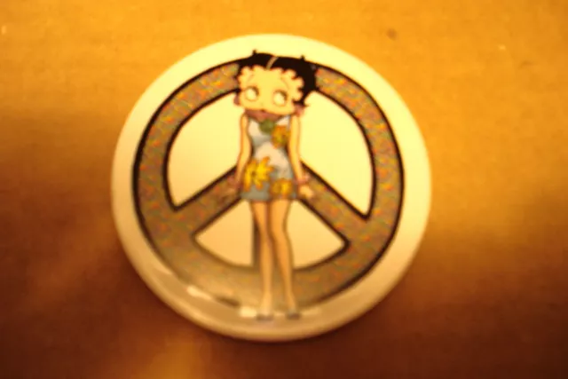 Betty Boop  New 2 1/2" Metal Magnet