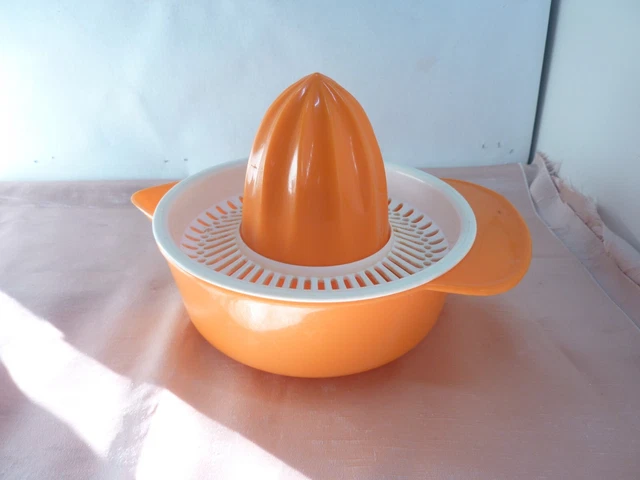Bonito Exprimidor De 2 Piezas De Plástico De Dialeno Retro Better-Maid