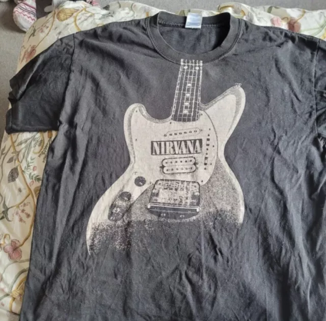 Vintage 90’s Nirvana Kurt Cobain Guitar T-shirt- Size Large