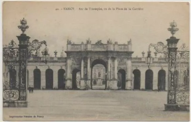 C.P.A. NANCY - Arc de triomphe, vu de la place de la Carrière (1591)