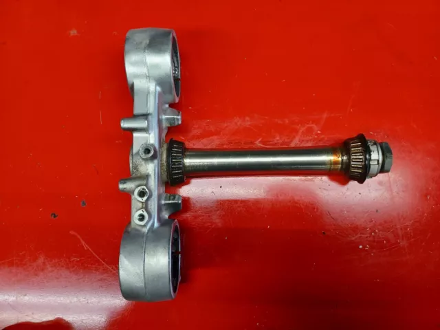 Rm250 Suzuki 2000 (Lot 1) Bottom Tripe Tree Steering Stem