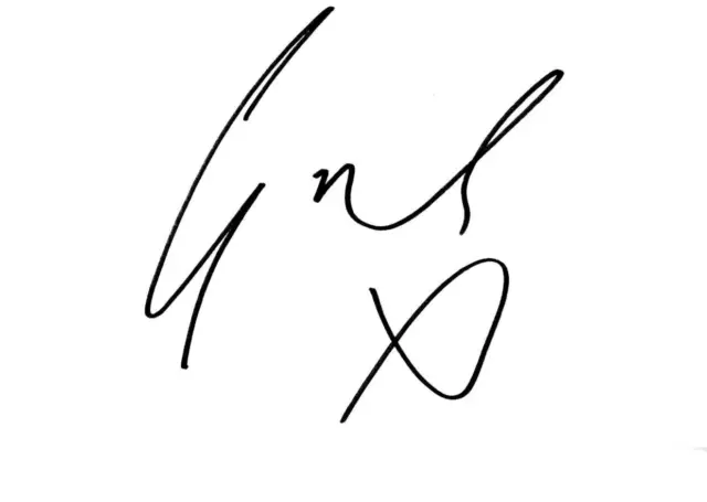 Gail Porter - Scottish T.V. Personality & Former Glamour Model - I/P Signed Card