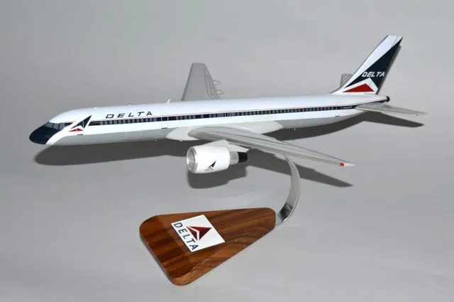 Delta Airlines Boeing 757-200 Widget Desk Top Display Model 1/100 SC Airplane