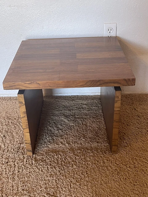 Vintage LANE Mid Century Modern Brutalist Walnut Side End Table Style 1448-18 Vintage LANE Mid Century Modern Brutalist Walnut Side End Table Style 1448-18