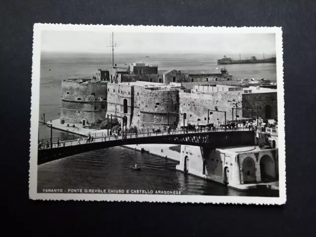 Taranto-Ponte girevole e Castello Aragonese