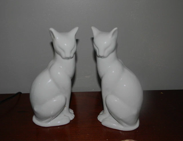 Vintage Kutani Japanese Porcelain Maneki Neko Kutani  Cats
