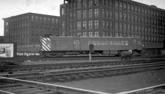 BM Boston & Maine Railroad motor car, Engine No. 1187 OLD TRAIN PHOTO