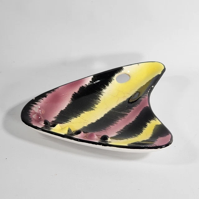 VINTAGE CERAMIC ASHTRAY Atomic Boomerang Made In Japan Mauve Yellow