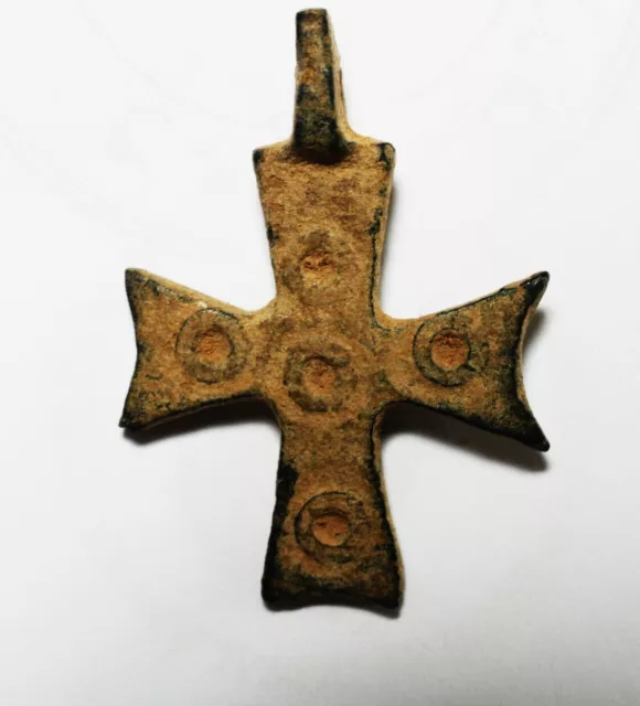 ZURQIEH -as17860- ANCIENT HOLY LAND. BYZANTINE BRONZE CROSS. 800 - 1000 A.D