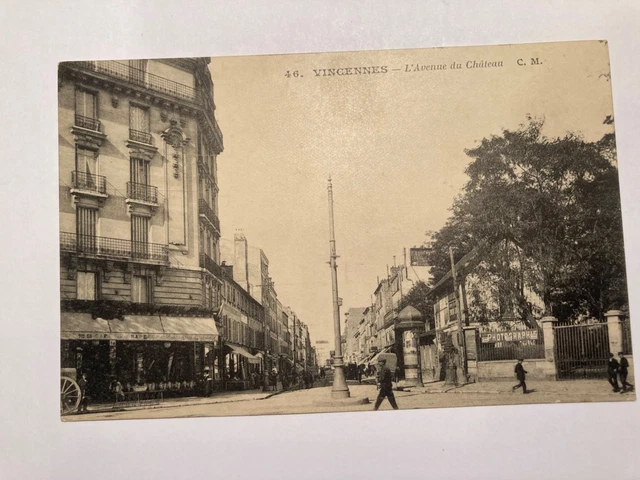 94 - VINCENNES - Avenue du Polygone angle de la rue de Paris