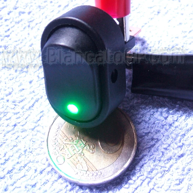 Numatic 220582 Interruttore A Bilanciere Verde Originale Per Aspirapolvere Henry Hoover | Ricambio Compatibile Con Henry, Hetty, Charles E Altri Modelli | Parti Di Ricambio Originali