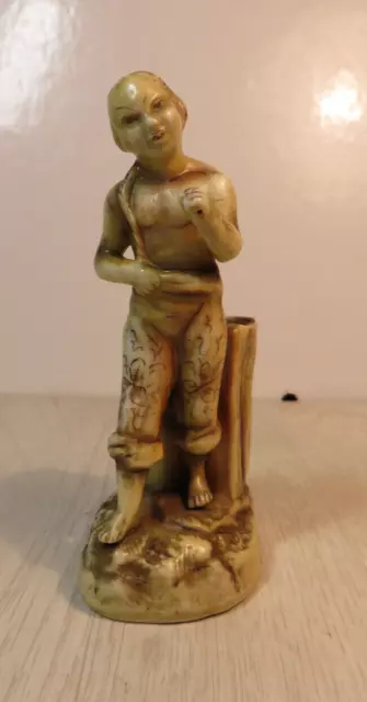 Ancienne Figurine personnage asiatique en porcelaine vernie