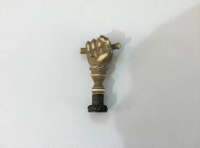 Ancien sceau / cachet de cire figurant une main 19eme XIX matrice en argent