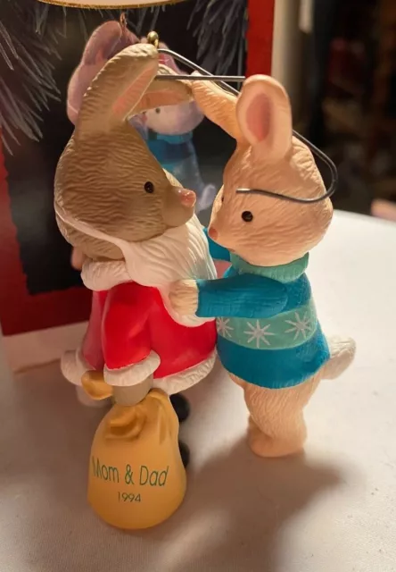 VINTAGE Hallmark Keepsake Bunny Rabbit "mom & dad" CHRISTMAS ORNAMENT 1994 3"