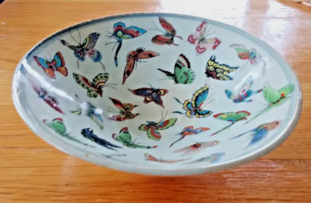 Chinese Famille Rose Porcelain Hand Painted Butterfly Design Bowl