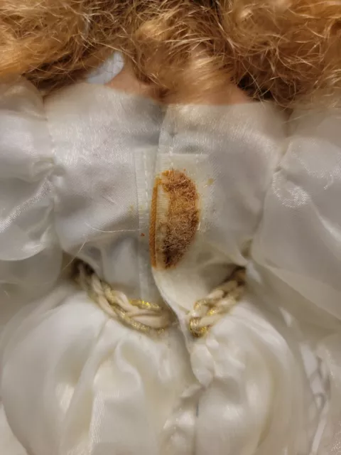 2002 THE HERITAGE SIGNATURE COLLECTION Porcelain Angel Doll Angelica #80004 5