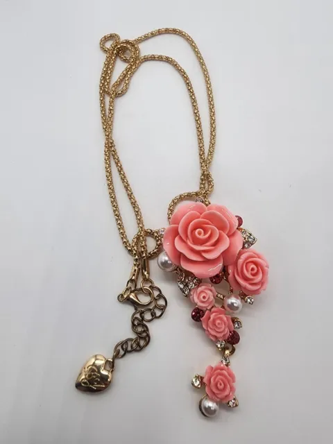 Betsey Johnson Rose Pendant Rhinestone multilayer rose goldtone necklace Pearl