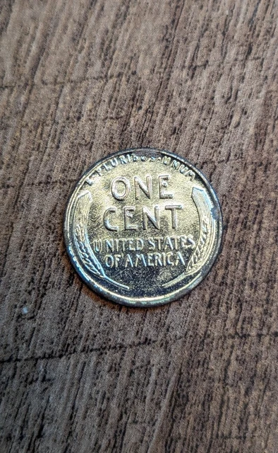 1943 P Steel Penny WWII Wartime Cent in Brilliant Uncirculated BU Condition