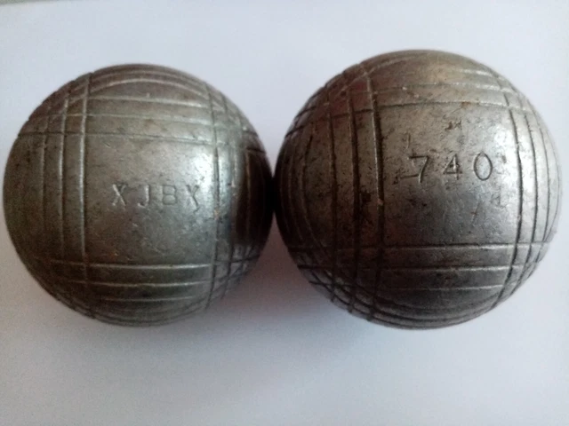 2 BOULES DE PETANQUE XJBX / JB / POIDS 740 g / DIAMETRE 72 EUR 15,00 - FR