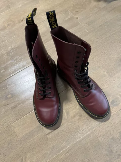 doc martens Dr Martens Mens Cherry Red 10 Eyelet Boots US 8 Mens, UK 7