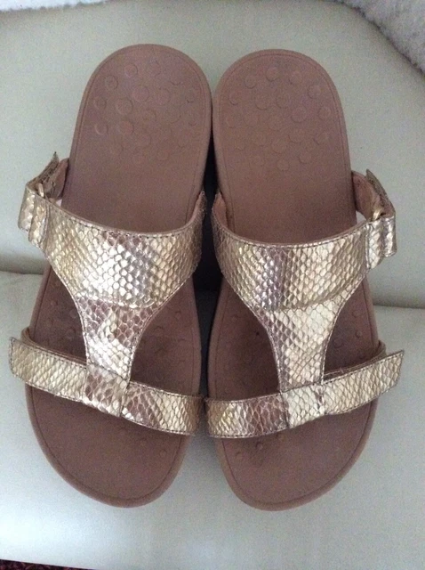 Qvc uk sales vionic footwear