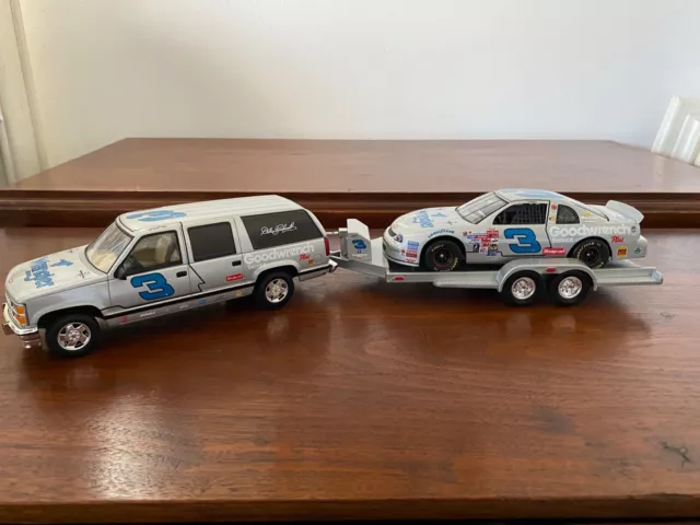 1999 Dale Earnhardt Brookfield Trackside set- Silver/Blue Wrangler