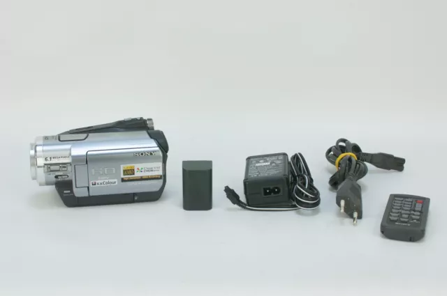 Sony Handycam HDR-HC7 E HDV Camcorder HD MiniDv Tape Video Camera Carl Zeiss