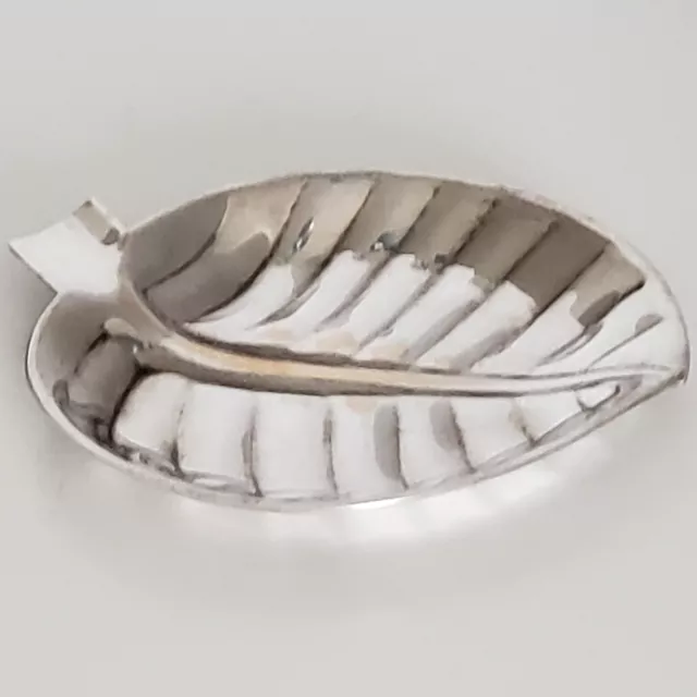 Silver Plate Tropical Leaf Dish Elegant Small 4.5" Beautiful Condition
