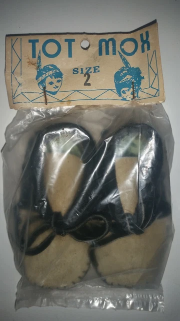 Vintage Taos Tot Mox Indian Maid Toddlers Moccasins Size 2 Suede