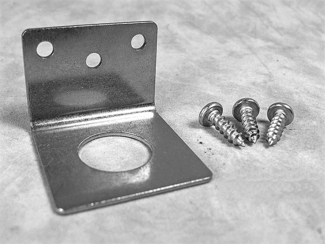 NEW Maxrad TGB34 NMO Antenna L-Bracket Mount
