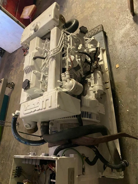 Northern Lights M864 25 kW Marine Diesel Generator 60 Hz