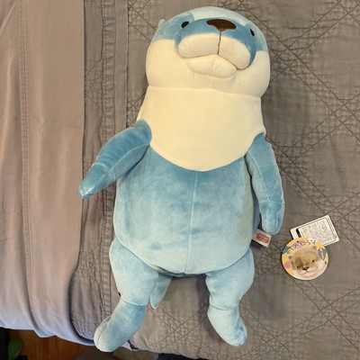 shinada global otter plush