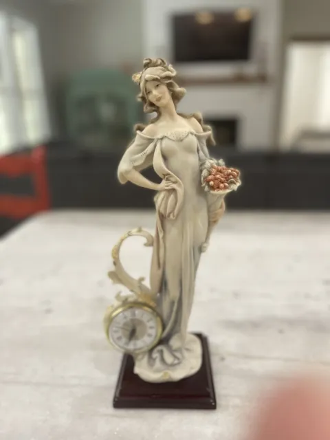 GIUSEPPE ARMANI FLORENCE ITALY Porcelain Figurine