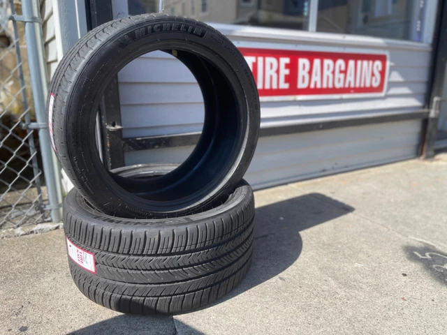 Michelin Pilot Sport AS 4 ZP 275/35ZR18 Tire