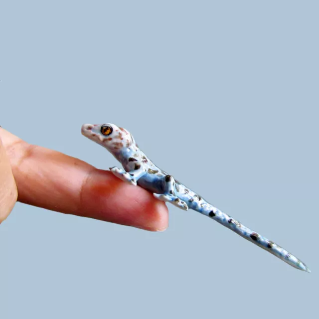 lizzard gecko Ceramic Figurine Miniature Animal decor gift Blue Brown