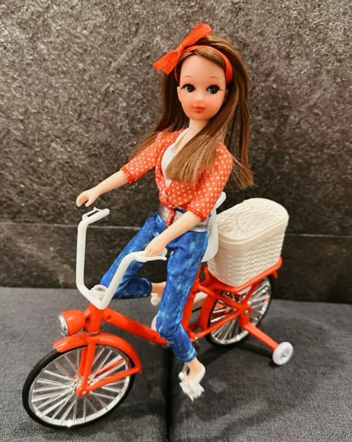 VINTAGE Gelenk Barbie mit dem  Fahrrad mit Funktion Hong Kong SELTEN 60er 70er