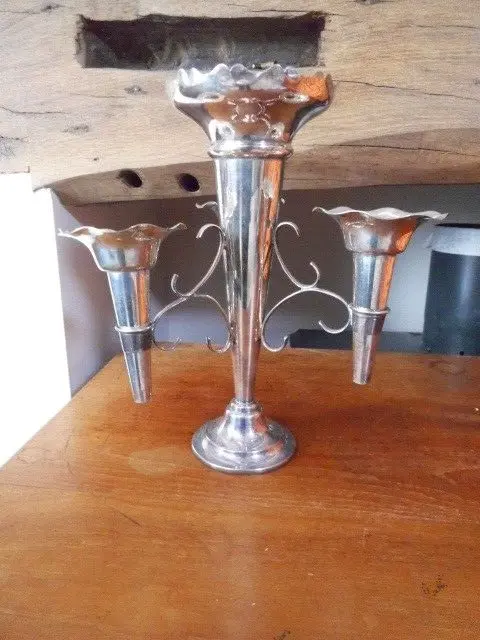 Vintage EPNS Silver Plated Epergne Centrpiece Vase With Four Flutes ~ England