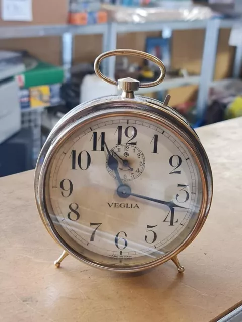 VEGLIA vecchia sveglia orologio meccanica a carica manuale - funzionante