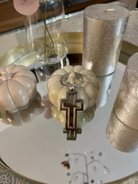 Schlüsselanhänger Kreuz aus Metall drehbar Geschenk Taufe Hochzeit Christentum