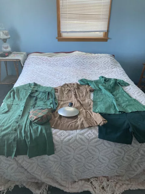 4 Vintage Girl Scouts/ Brownie Uniforms Plus Canteen And Mess Kit in Plaid Case