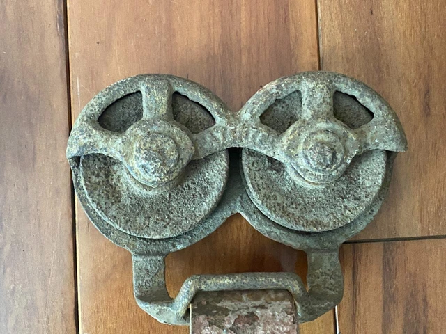 1 Pair of 2 Antique Sure Grip Barn Door Roller Cast Iron with Holders 3