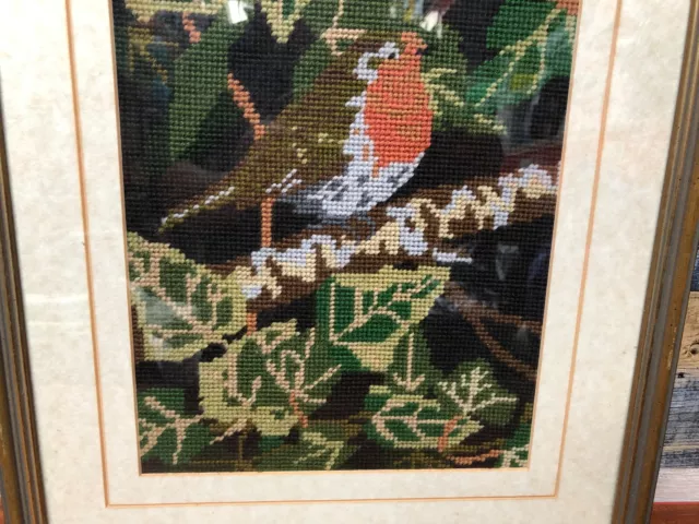 Pretty Little Robin Bild handgefertigt aus Wolle in Wandteppichform & gerahmt 2