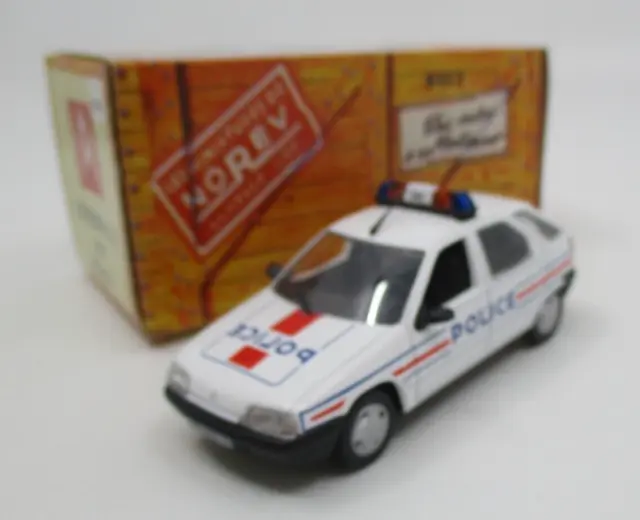 Ta823 Norev Hachette Police Gendarmerie 1/43 Citroen Zx 1992 Er1882 Blanc