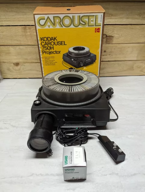 Kodak Carousel Slide Projector 750h With Carousel And Extra Lamp Tested WORKS