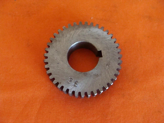 NOS UNKNOWN MFG CHANGE GEAR & SPUR GEAR 39 T 13/16" id  2.043" od 20DP 14 1/2PA