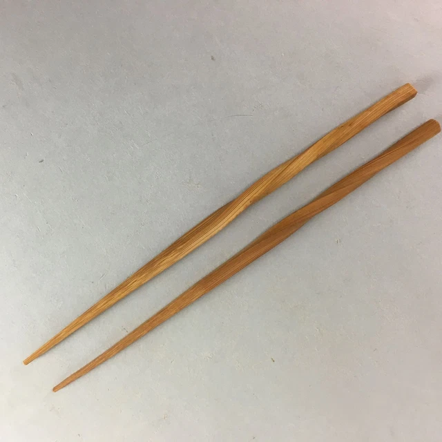 Japanese Bamboo Chopsticks 1 Pair Vtg Hashi Reusable Tableware Twist Brown J837